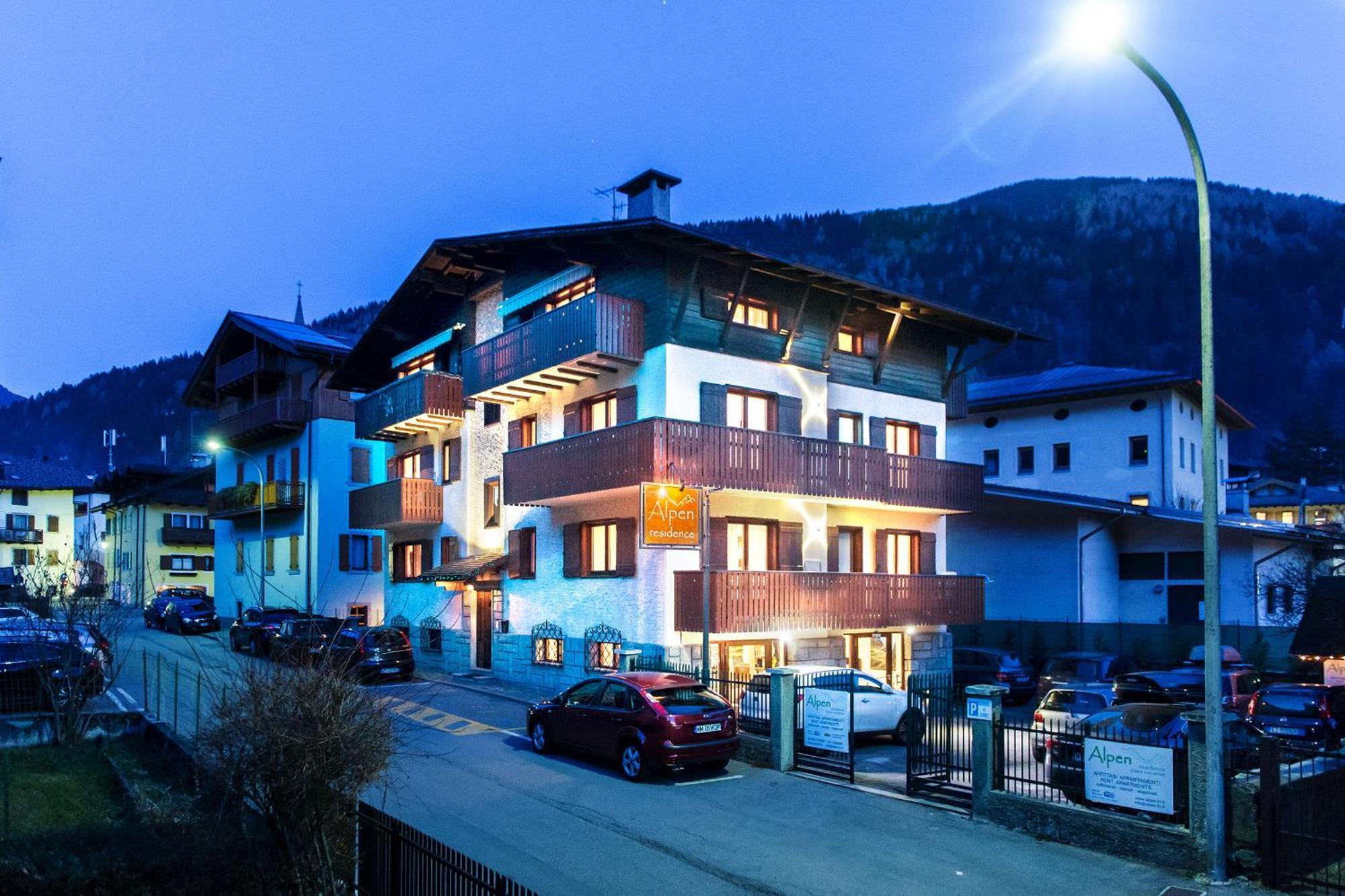 Residence Alpen Casavacanze Pinzolo Exterior foto