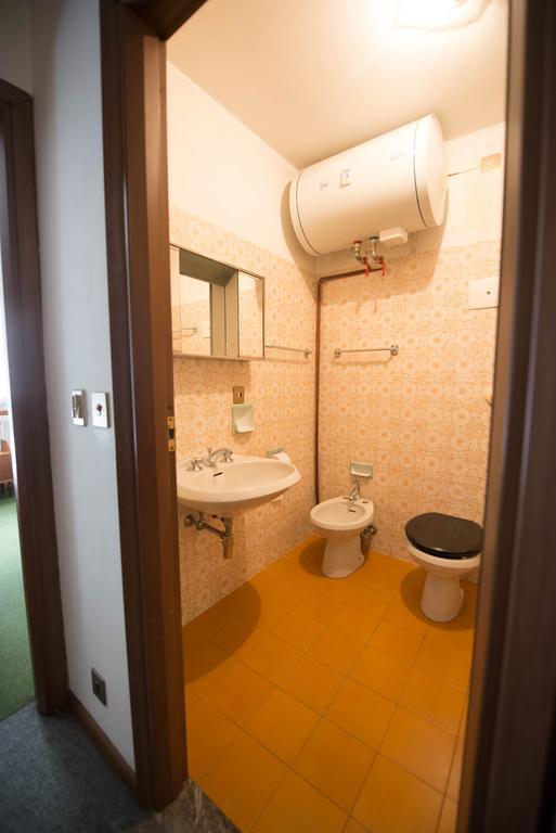 Residence Alpen Casavacanze Pinzolo Quarto foto